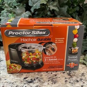 🥗 Proctor Silex Food Chopper 🥗 1.5 Cup capacity New In Box Dishwasher Safe